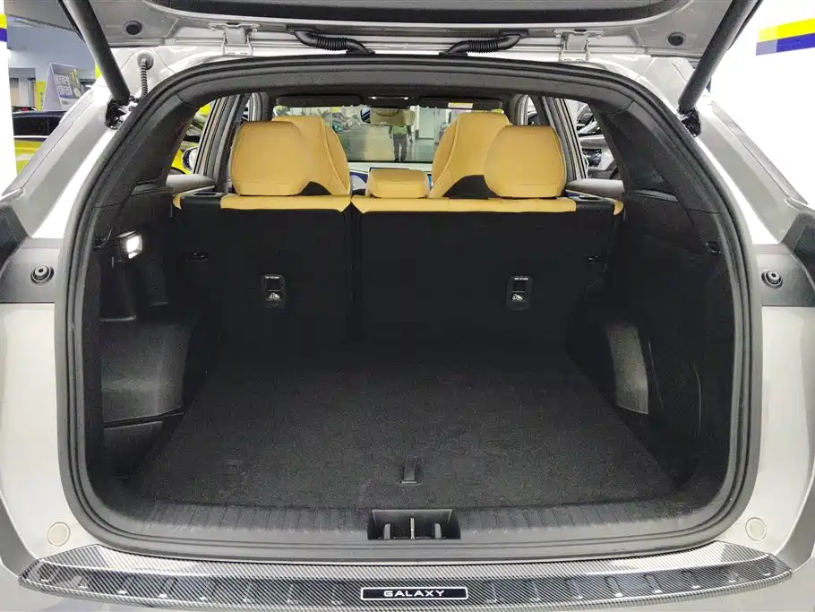 GEELY GALAXY GALAXY L7