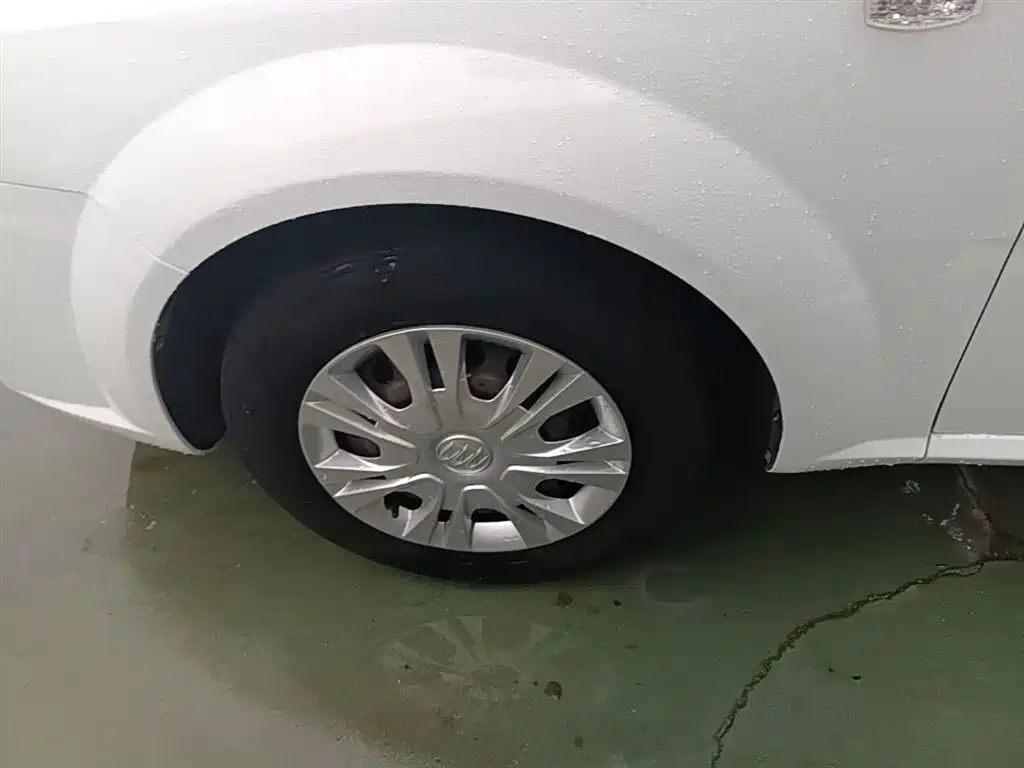 Buick Excelle 2015 1.5L Automatic Classic фото 23