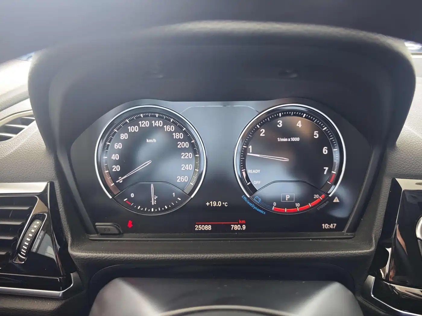 BMW 1 Series 2023 125i M Sport Shadow Edition фото 10