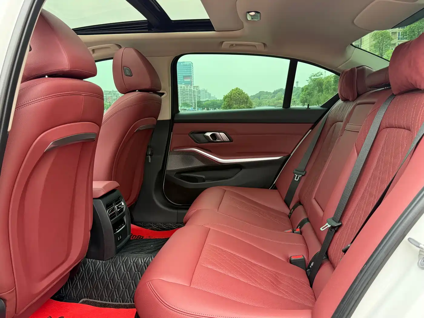 BMW i3 2024 eDrive 35 L фото 11