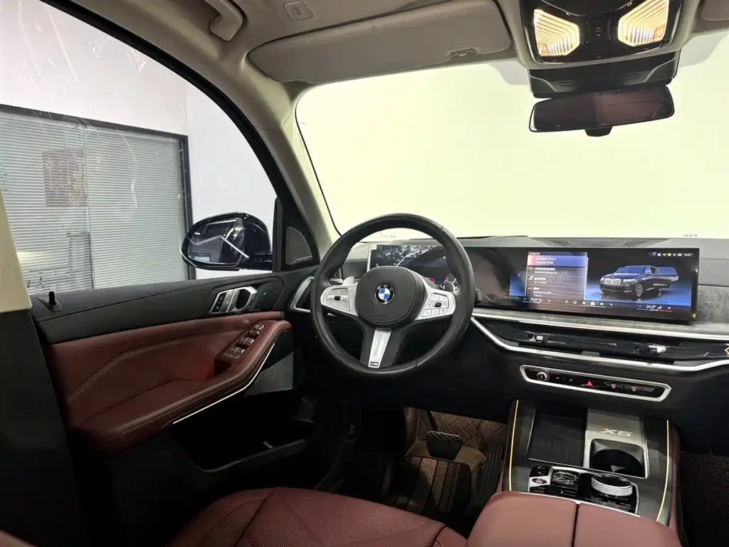 BMW X5 2023 xDrive 30Li Premium M Sport Package фото 21