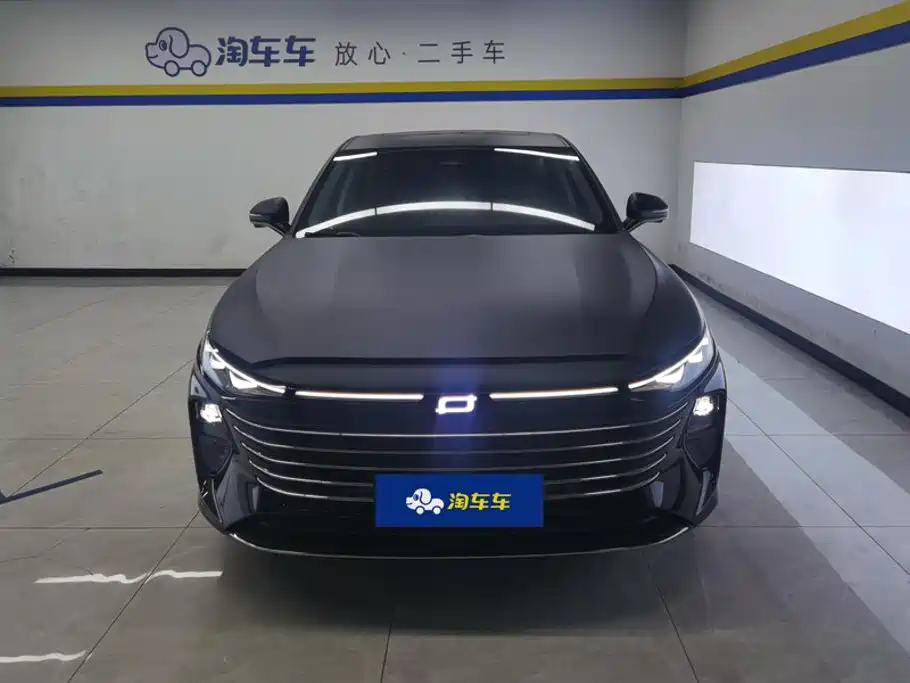 Photo 2 - Besturn B70
