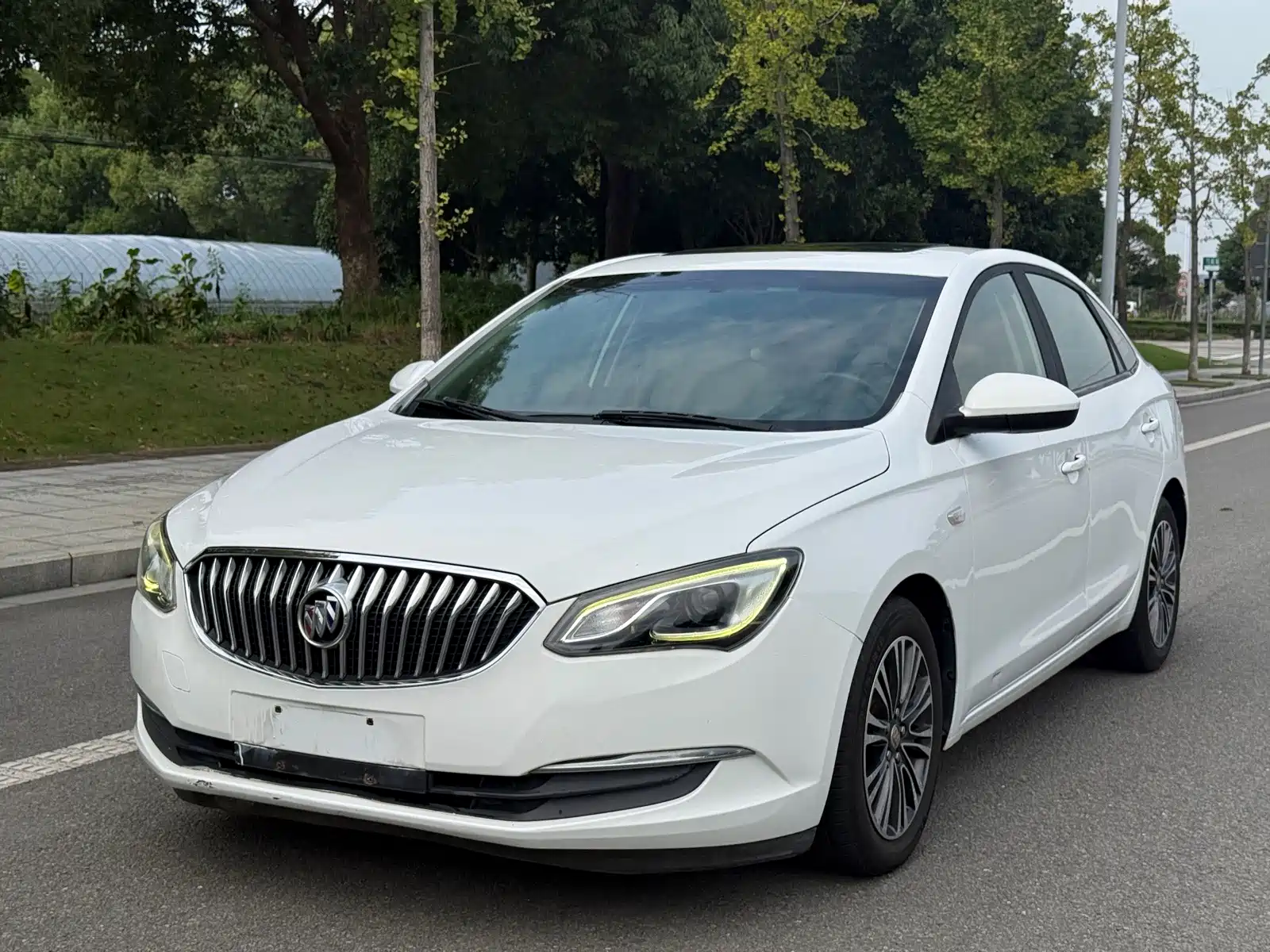 Фото 1 - Buick Excelle