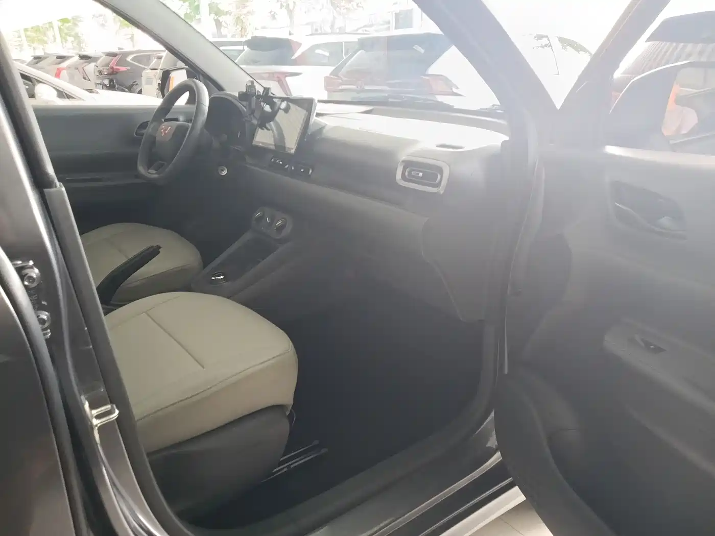 Фото 7 - Wuling Motors Wuling Hongguang New Energy