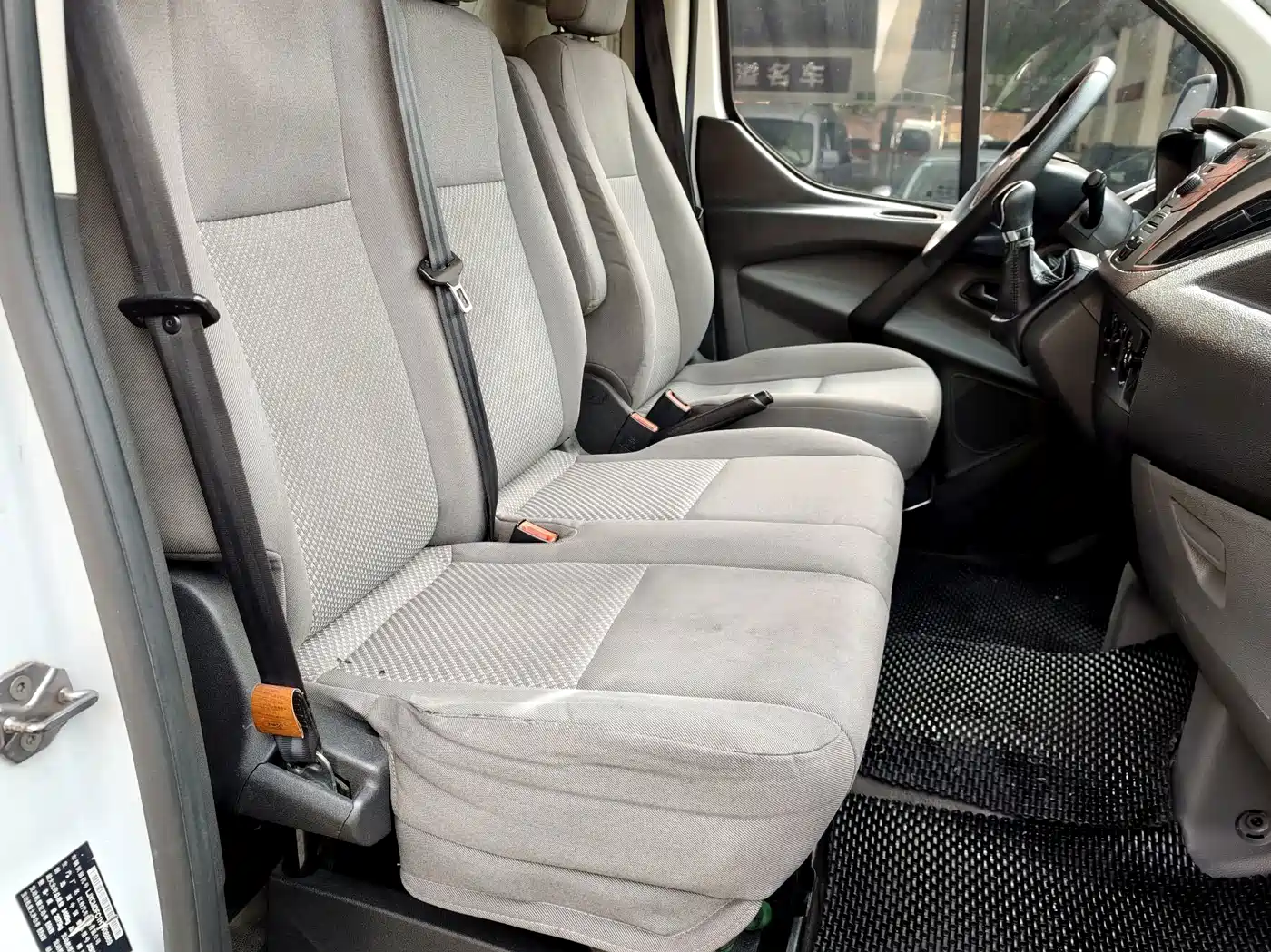 Ford Transit 2017 2017 2.0T Diesel Van Medium Wheelbase Medium Roof China V