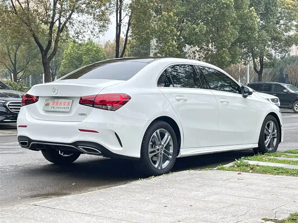 Mercedes-Benz A-Class 2022 Facelift A 180 L Sport Sedan фото 6