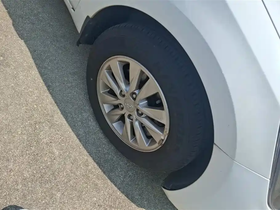 Hyundai Elantra 2020 1.6L Auto GL Pleasing Edition фото 6