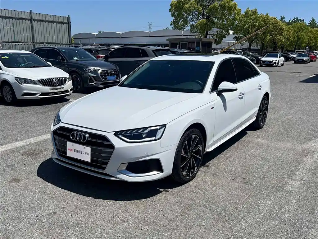 Audi A4L 2022 40 TFSI Fashion Elegance