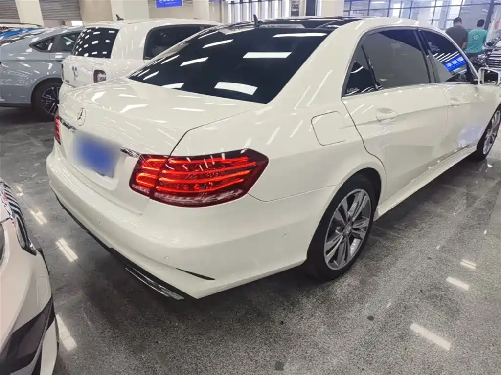 Mercedes-Benz E-Class 2015 Facelift E 260 L Sport фото 7
