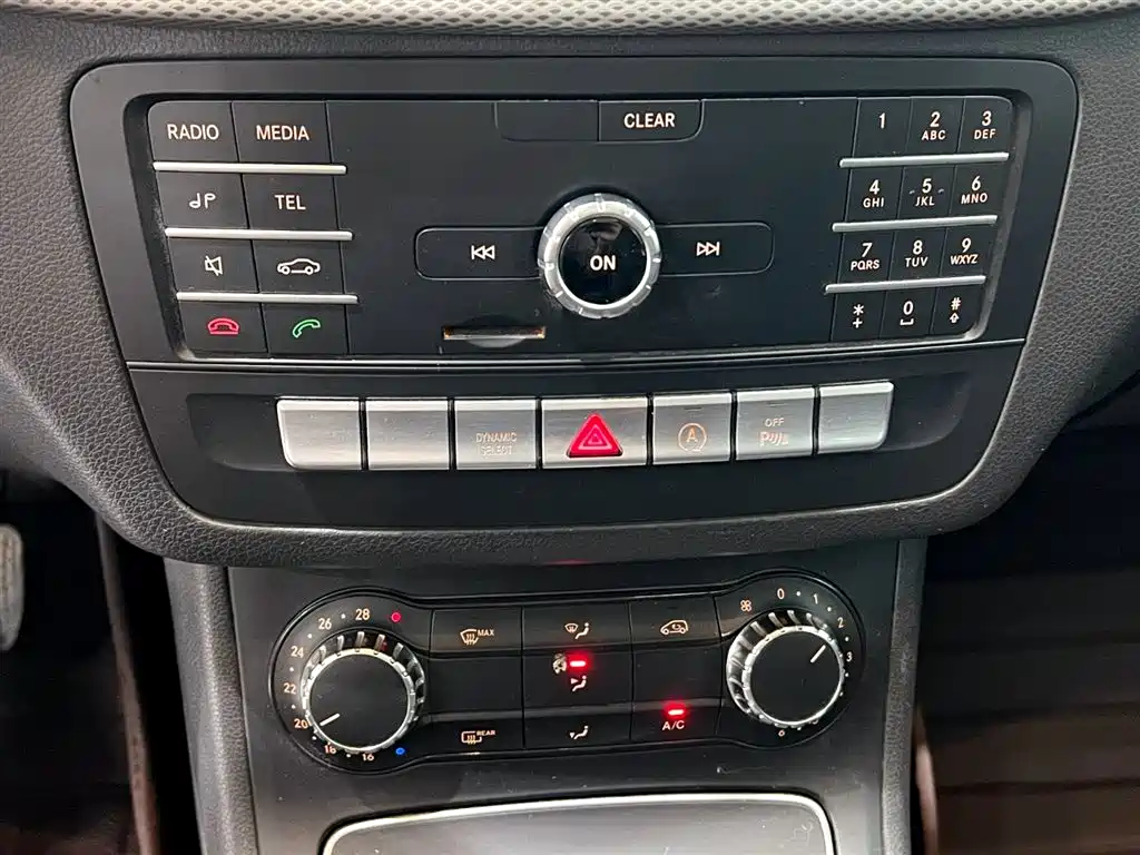 Mercedes-Benz B-Class 2017 B 200 Dynamic фото 9