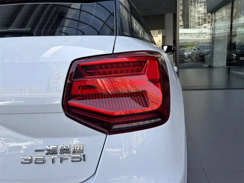 Audi Q2L 2018 35 TFSI Fashion Elegance China V фото 14