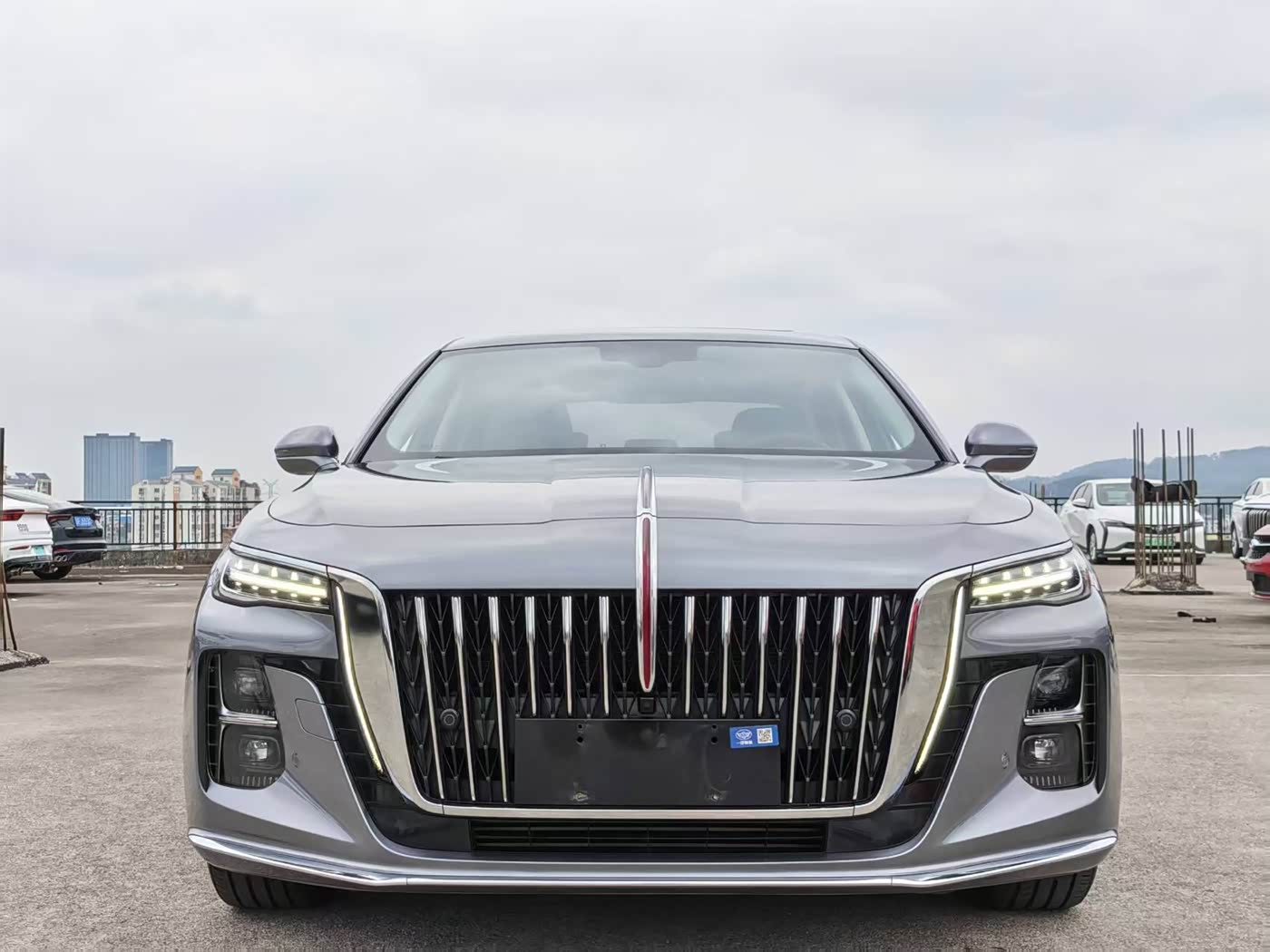 Hongqi H5
