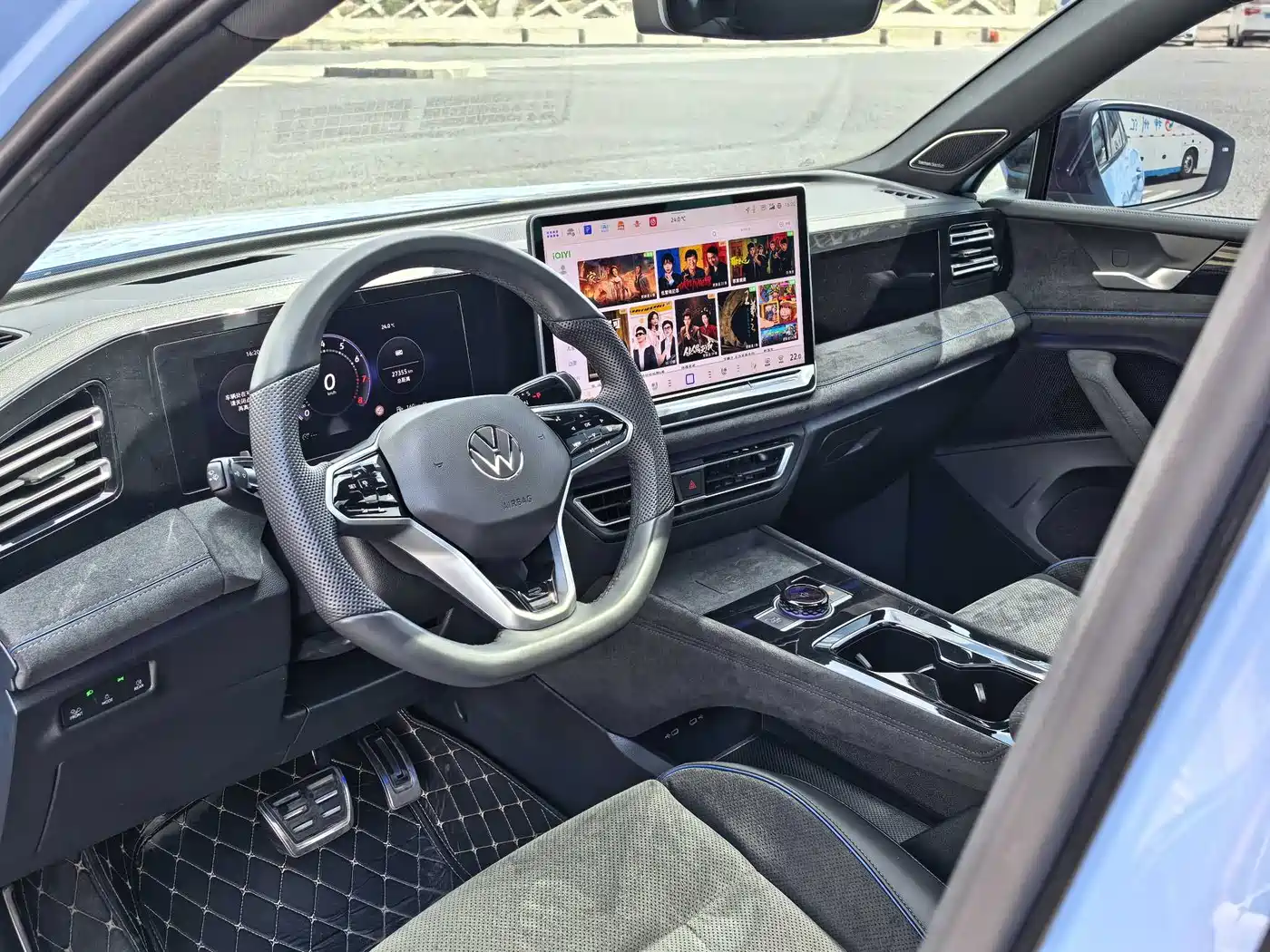 Volkswagen Tiguan L 2024 PRO 380TSI 4WD R-Line Premium Edition фото 7
