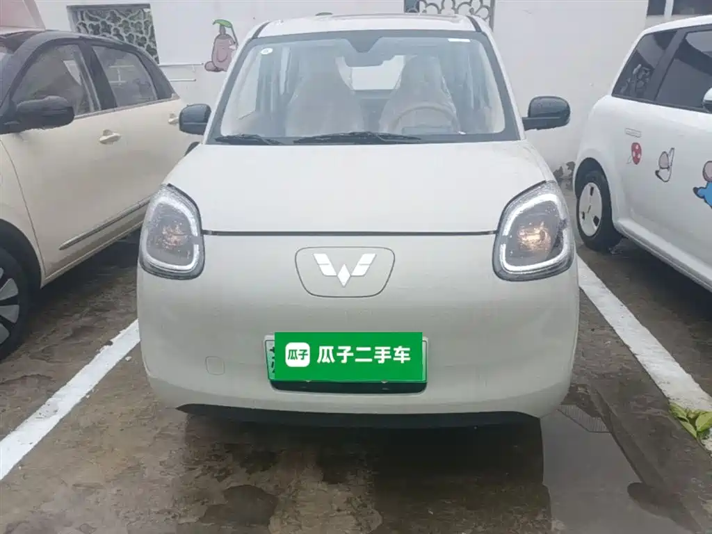 Wuling Motors Hongguang MINIEV 2026 2025 4-Door Advanced