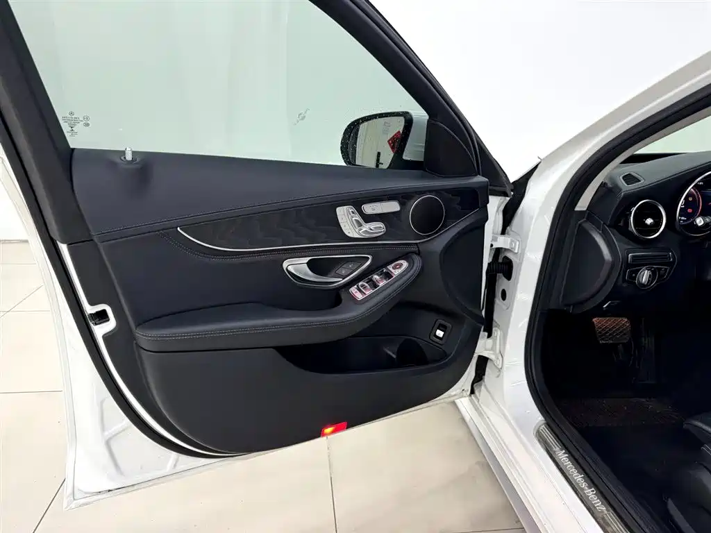 Mercedes-Benz C-Class 2020 Facelift C 260 L Sport фото 8