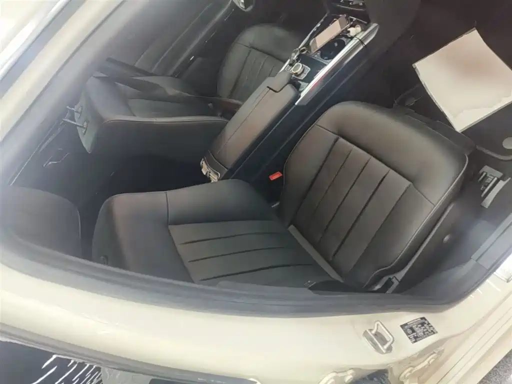 Mercedes-Benz E-Class 2015 Facelift E 260 L Sport фото 25