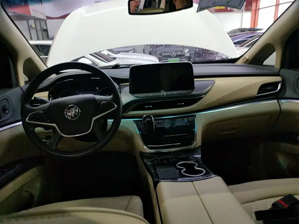 BUICK GL8