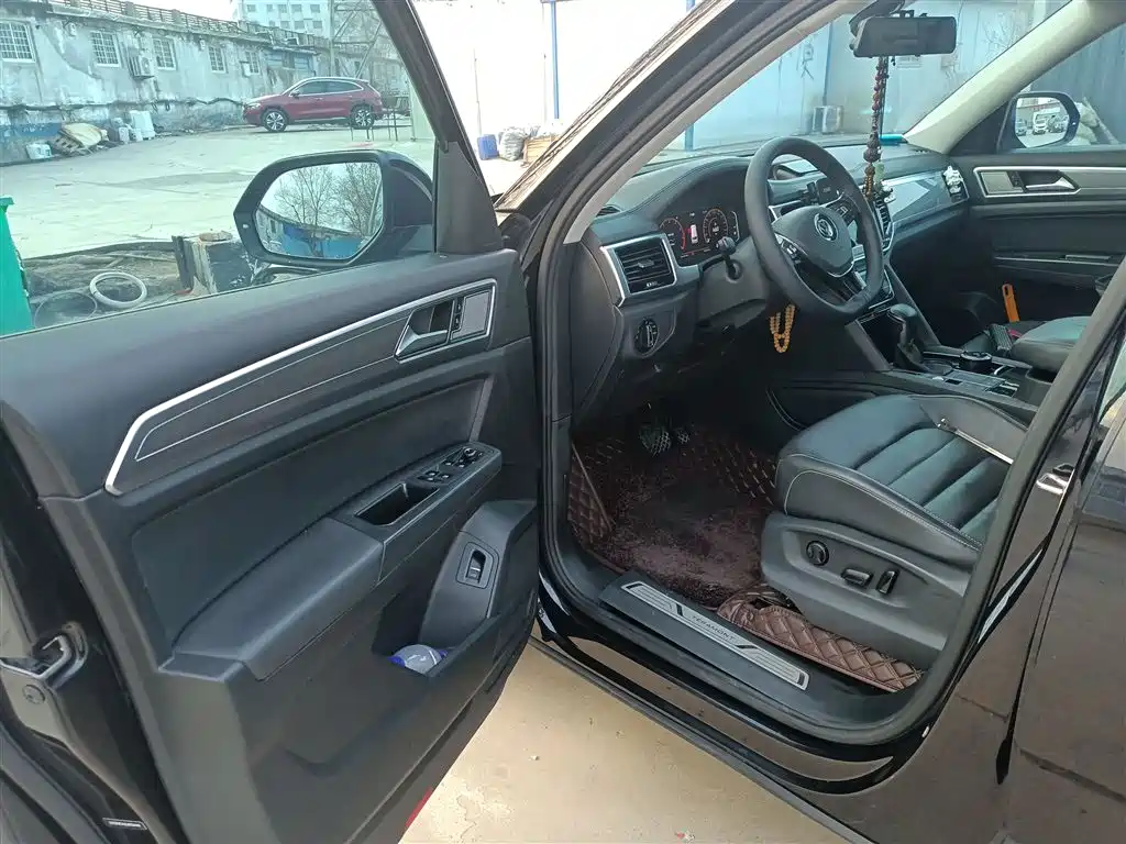 VOLKSWAGEN TOURANG