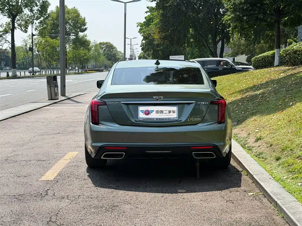 CADILLAC CT5