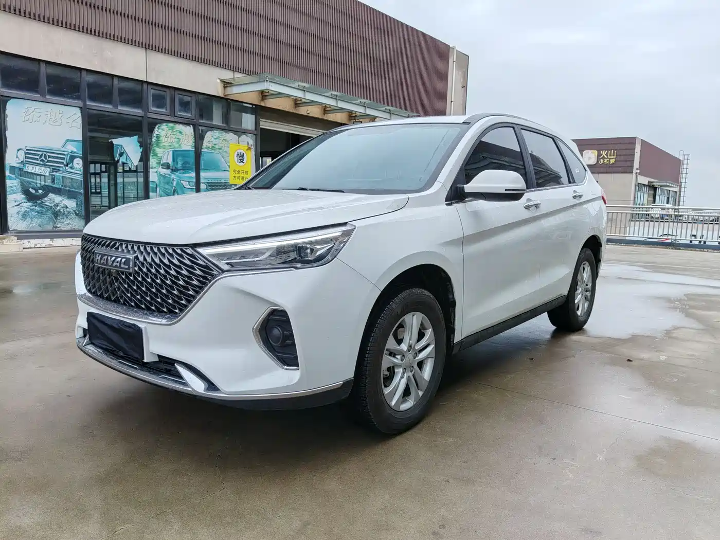 Haval M6 2023 PLUS 1.5T DCT Elite Smart Connect фото 2