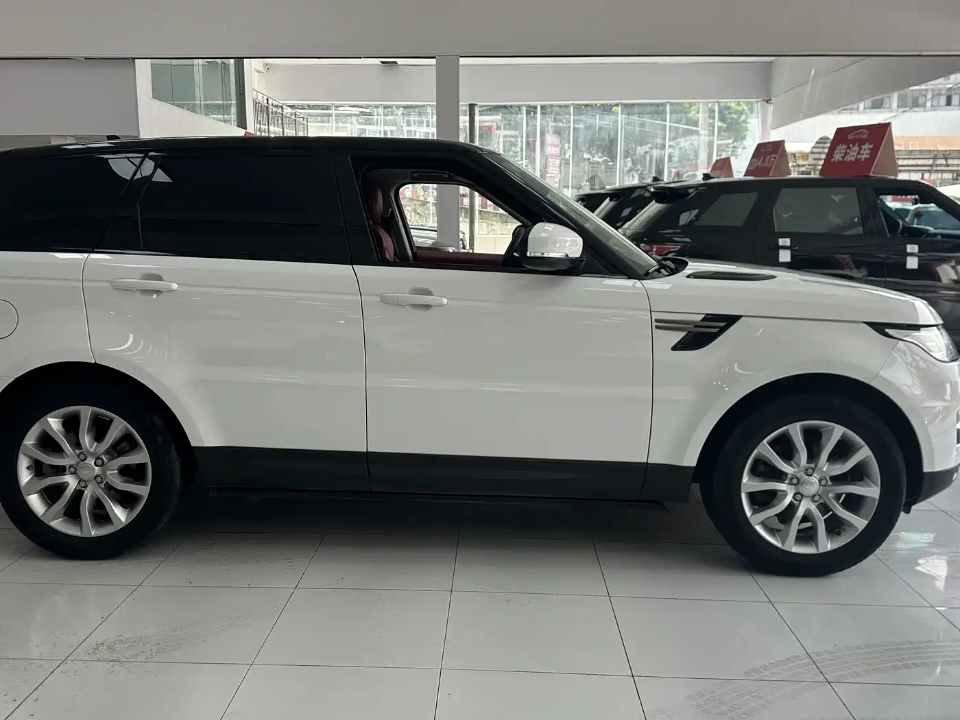 Land Rover Range Rover Sport 2016 3.0 SDV6 HSE фото 10
