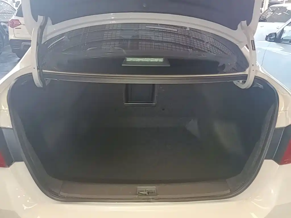 Nissan SYLPHY, миниатюра 19