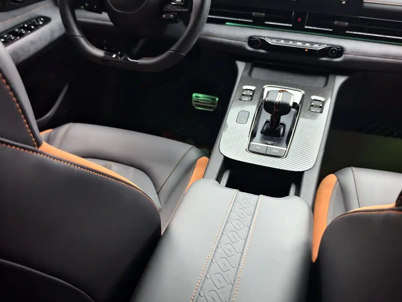 GAC Trumpchi Trumpchi Emkoo 2022 270T DCT J16 R-style Track Edition фото 10
