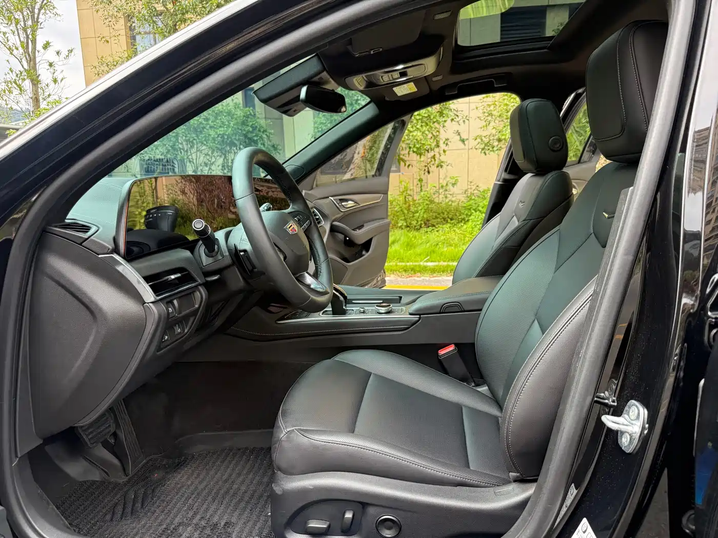 Cadillac CT5 2026 2025 Model 28T Urban Sport Edition
