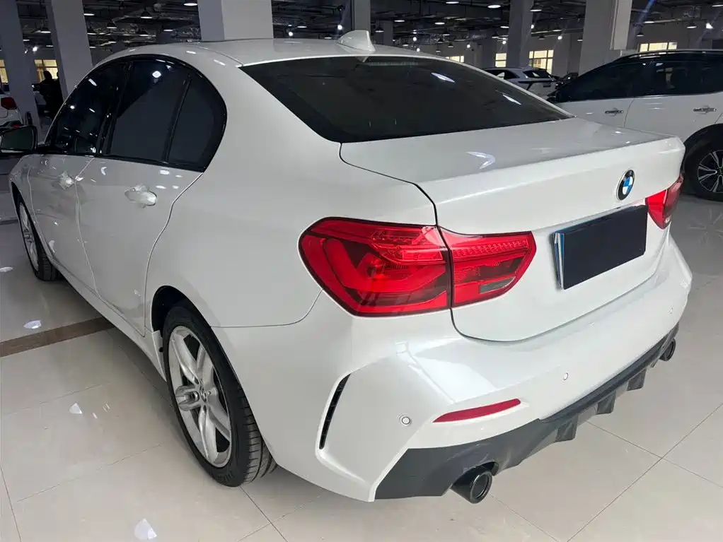 BMW 1 Series 2021 Facelift 120i M Sport Shadow Edition фото 6