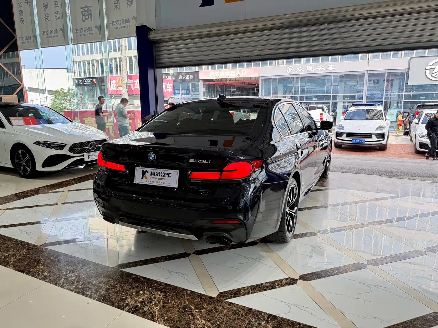 BMW 5 Series 2022 Facelift 530Li Premium M Sport Package фото 17