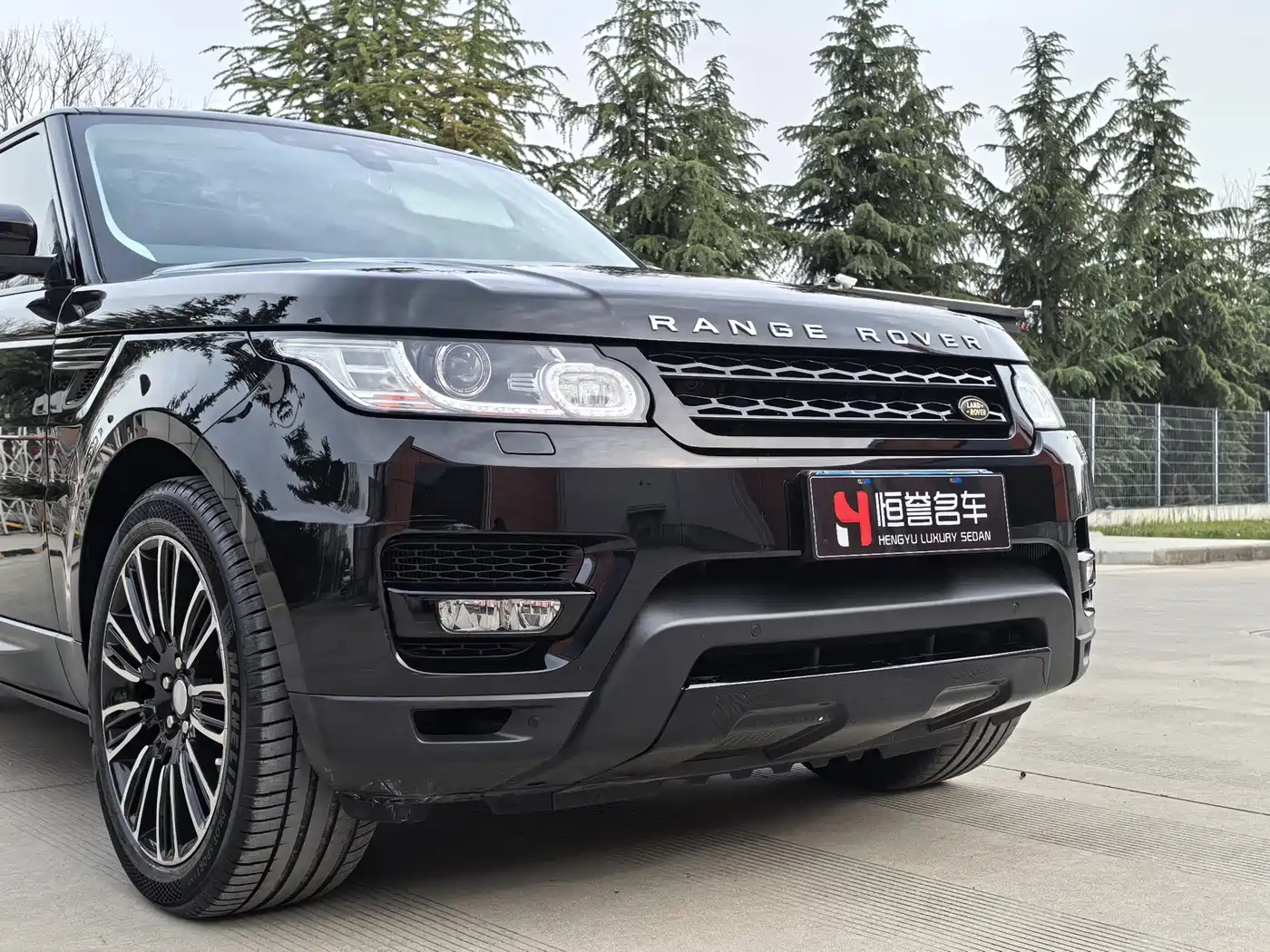 Land Rover Range Rover Sport 2017 3.0 SC V6 SE фото 24