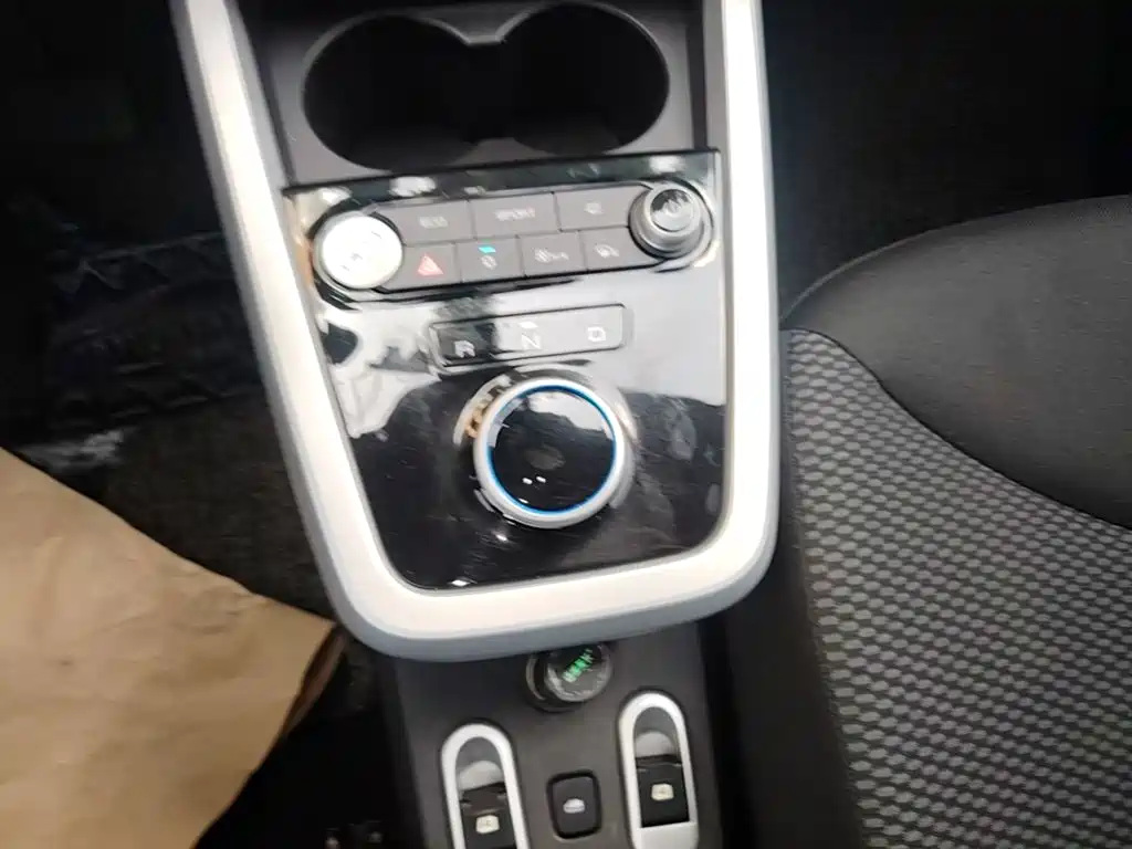 Фото 14 - BYD e1