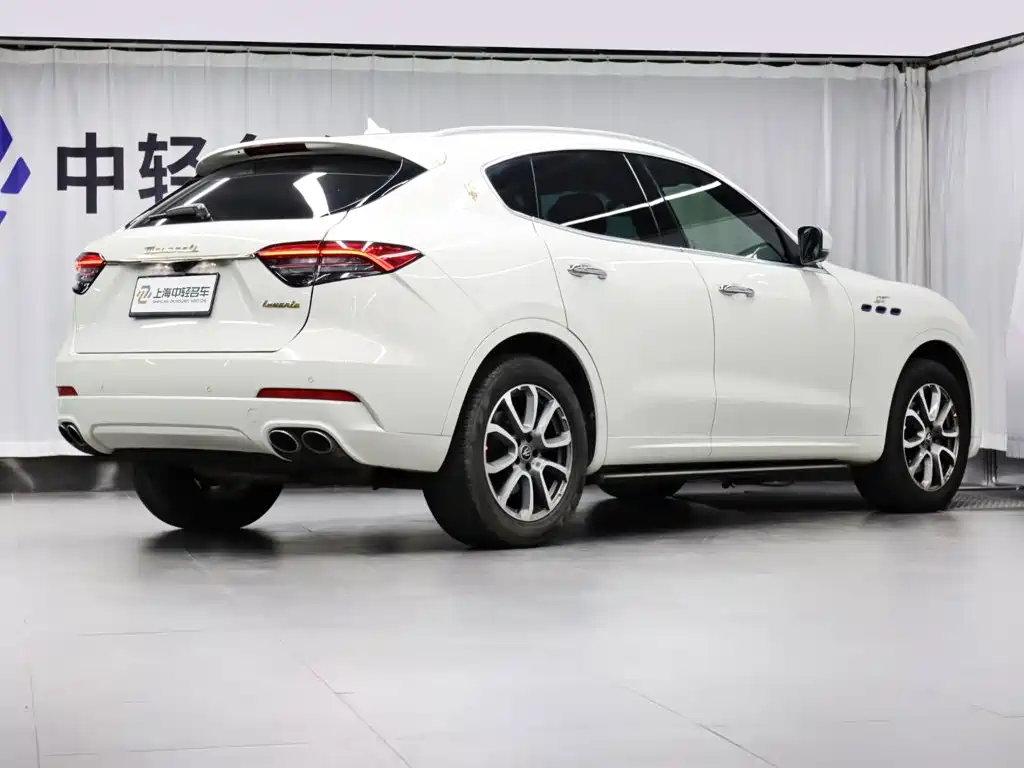 2023 Maserati Levante