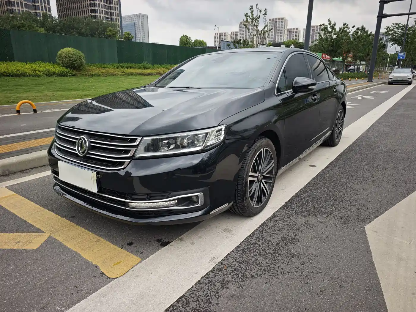 Dongfeng Aeolus Dongfeng A9 2019 2016 1.8T Luxury