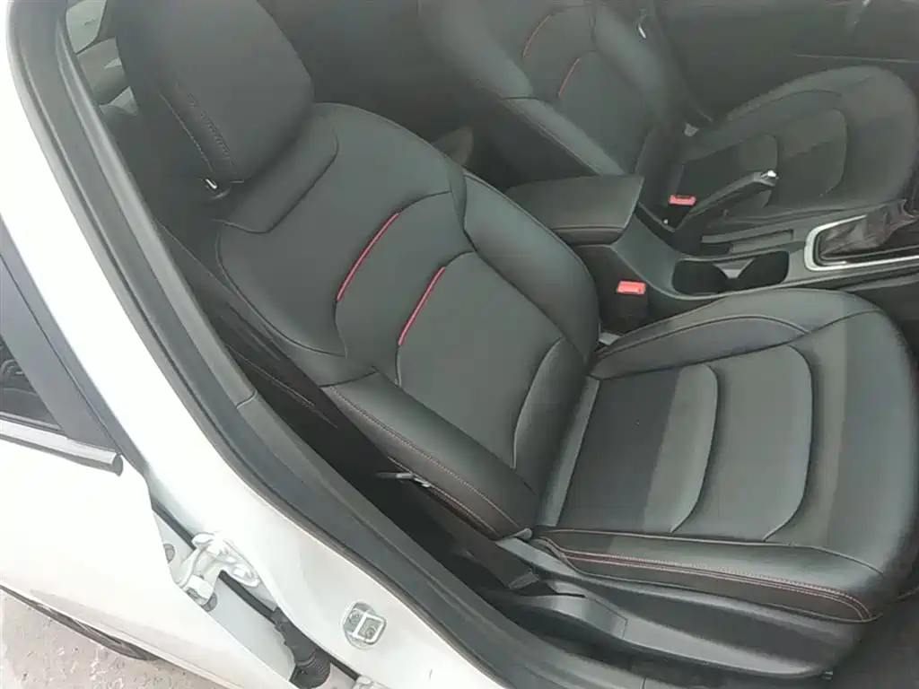 Chevrolet Monza 2019 RS 330T Auto Smooth Edition China VI фото 25