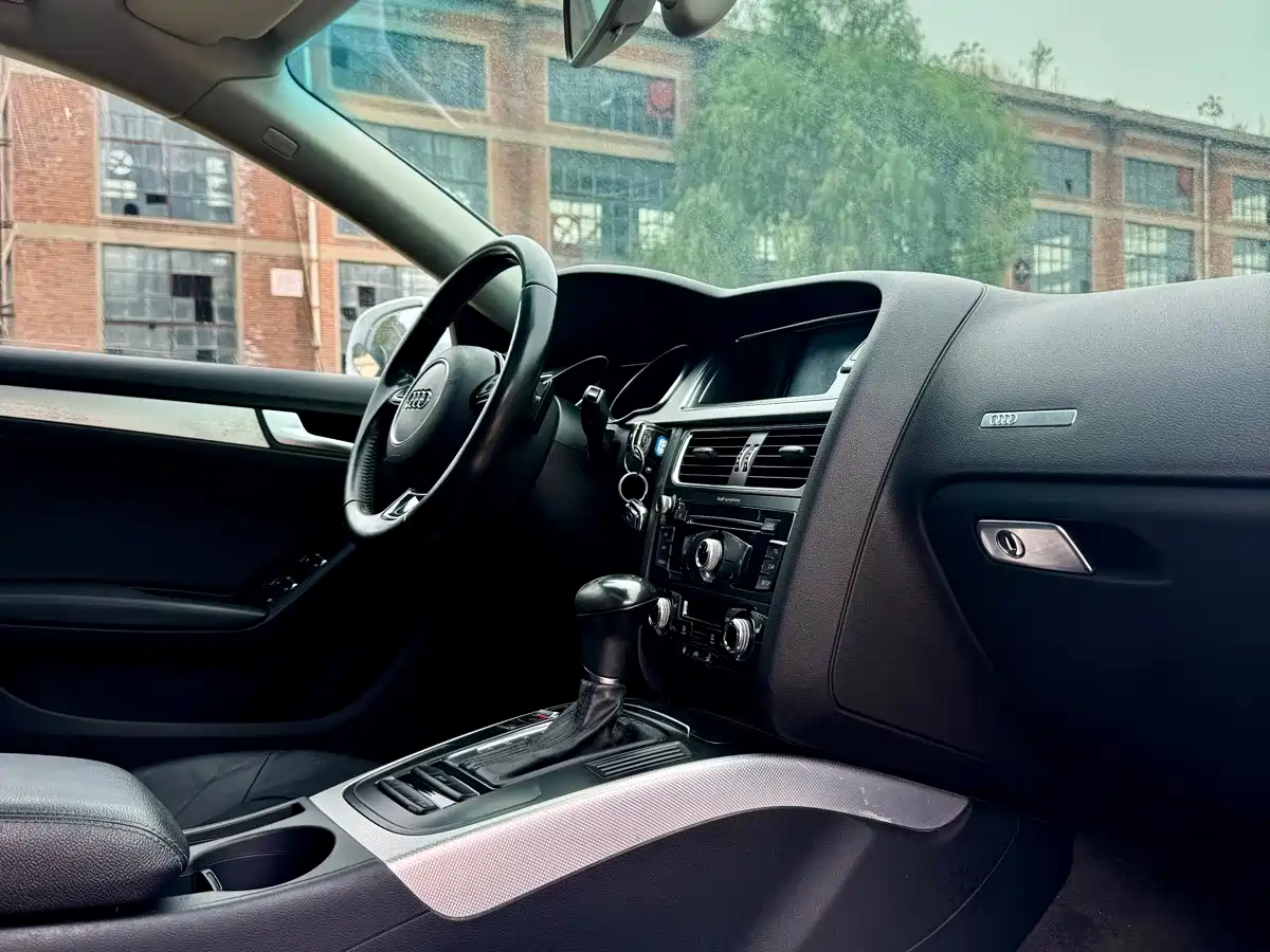 Фото 7 - Audi A5 (Import)