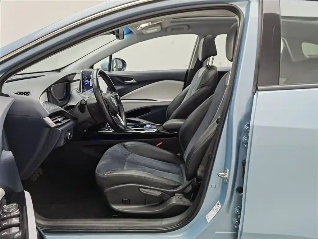 BUICK SLIGHTLY BLUE 6