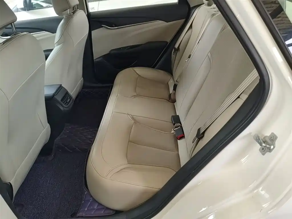 Buick Excelle 2016 15N Automatic Elite фото 17