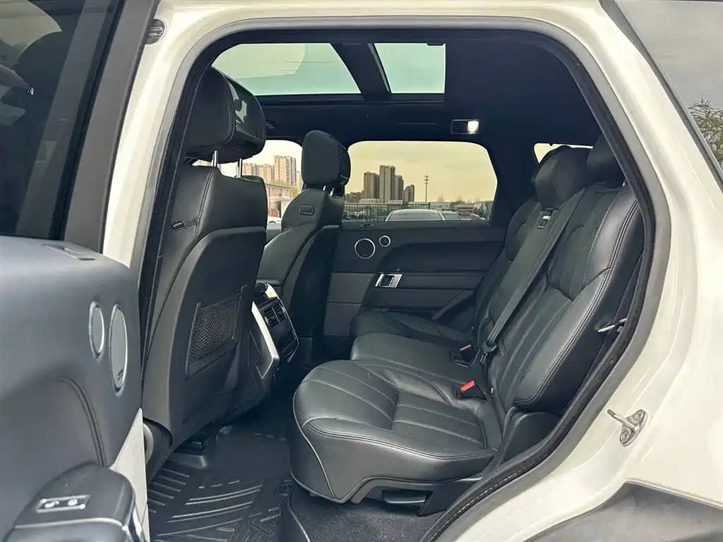 Land Rover Range Rover Sport 2016 Model 3.0 SC V6 HSE DYNAMIC фото 10