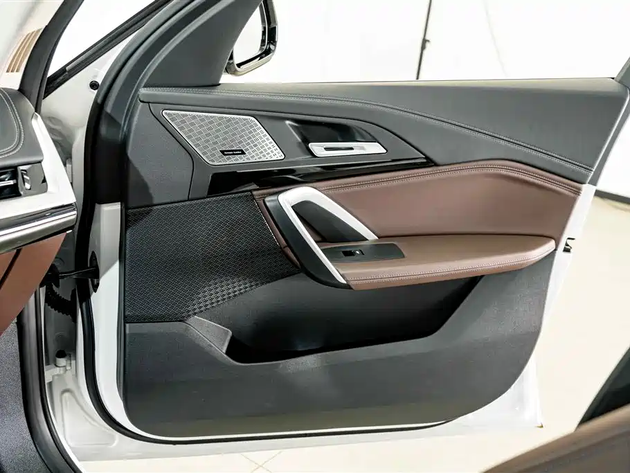 BMW X1 2025 2024 sDrive25Li X Design Package
