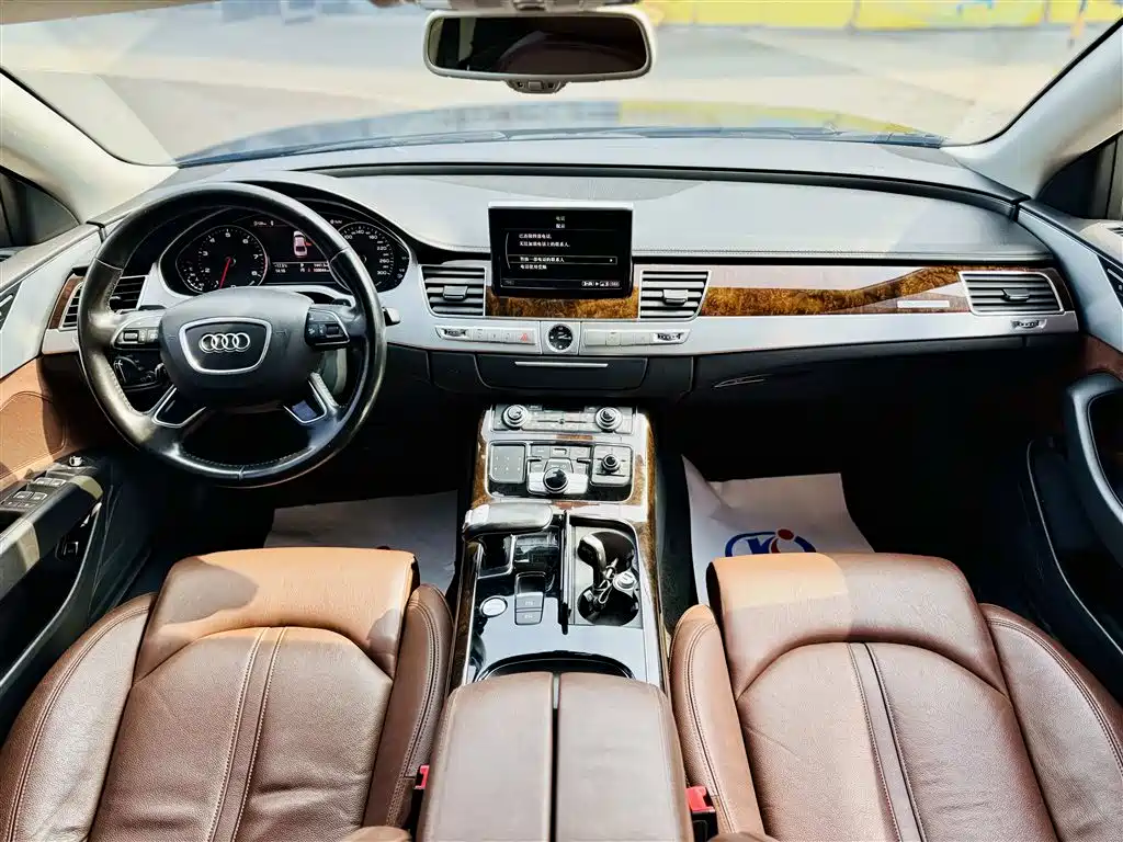 Audi A8 2014 A8L 45 TFSI quattro Comfort фото 14