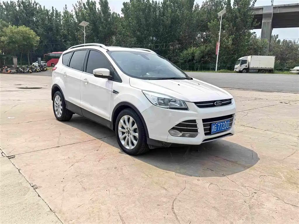Фото 3 - Ford Kuga