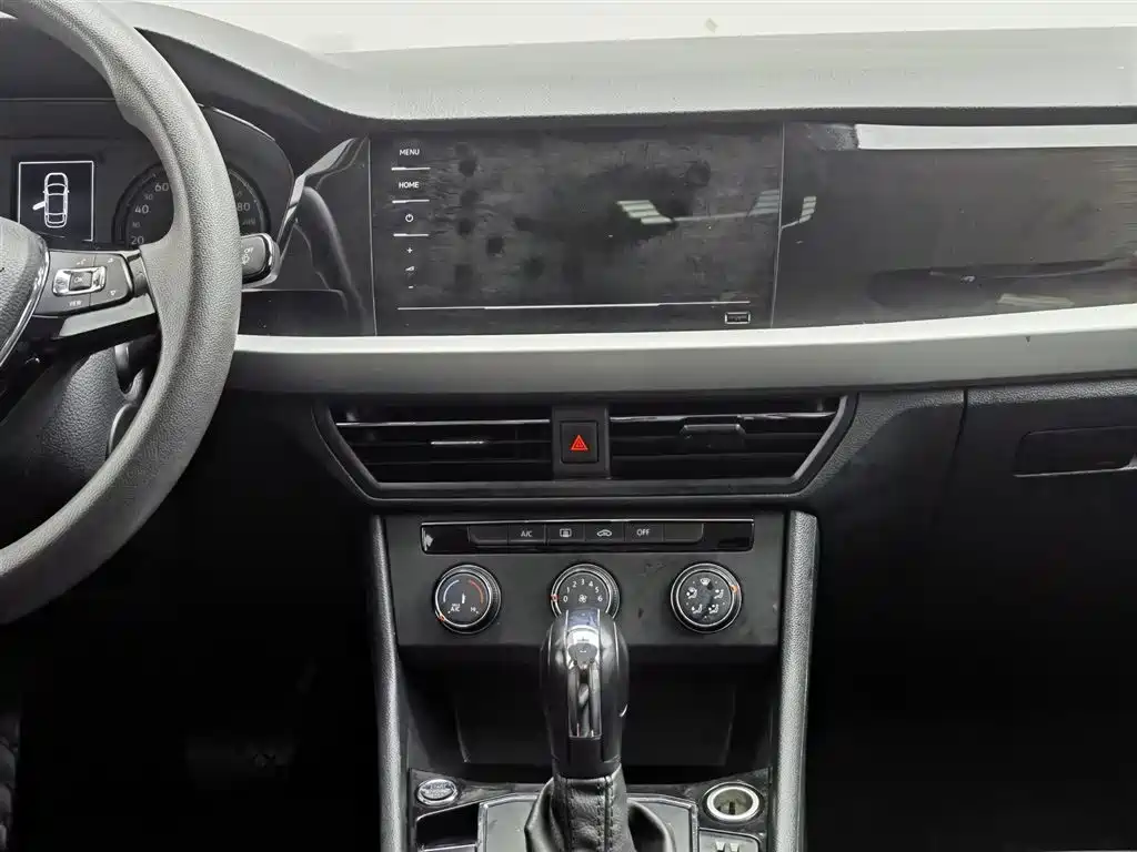 Volkswagen Lavida 2021 1.5L Auto Comfort Edition фото 12