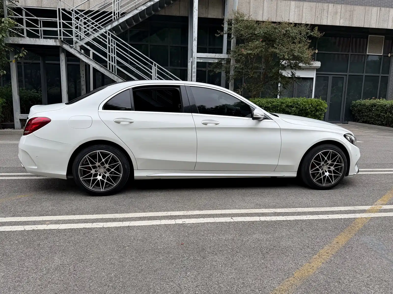 Фото 8 - Mercedes-Benz C-Class