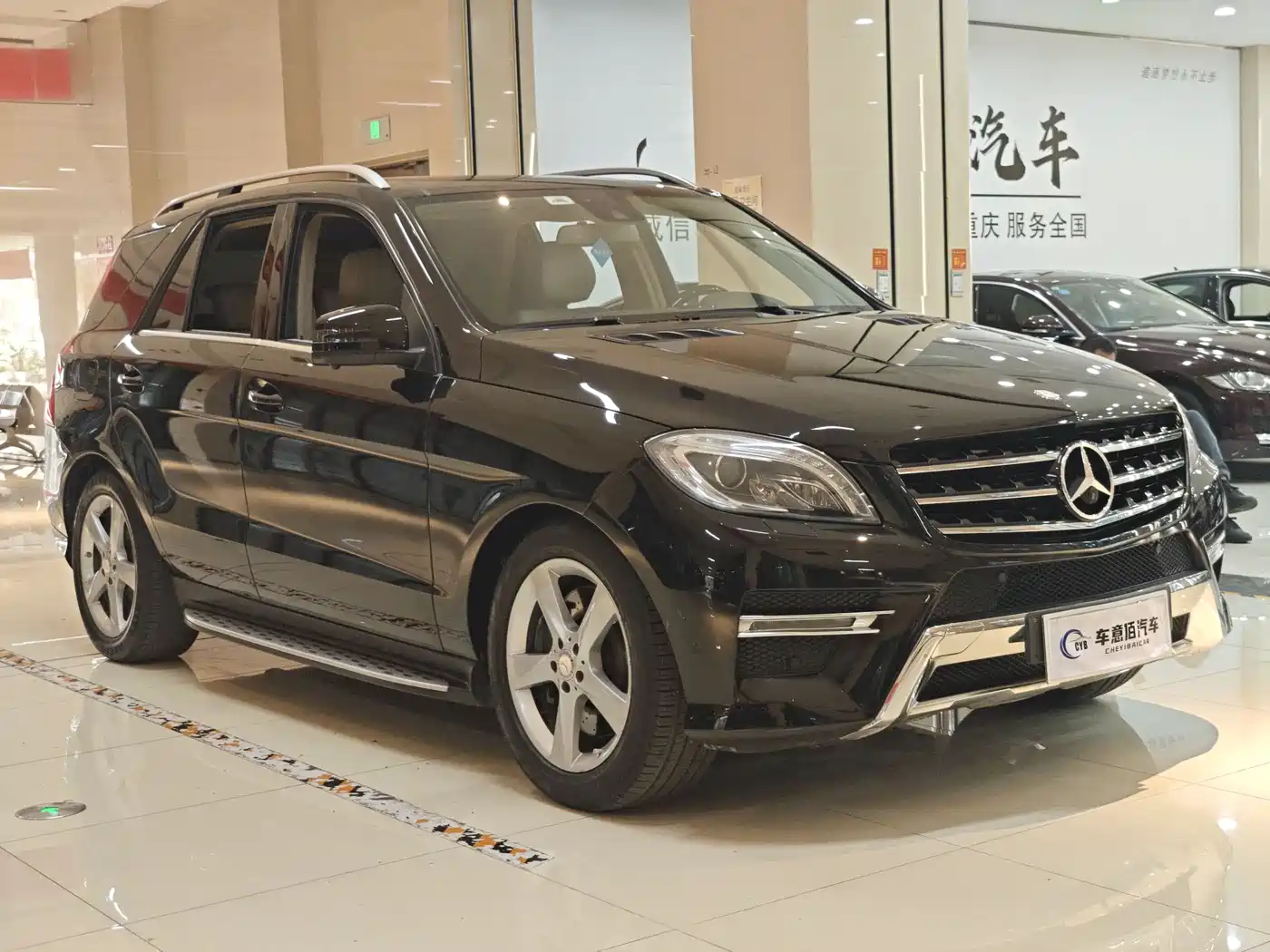 Mercedes-Benz M-Class 2012 Model ML 350 Luxury фото 3