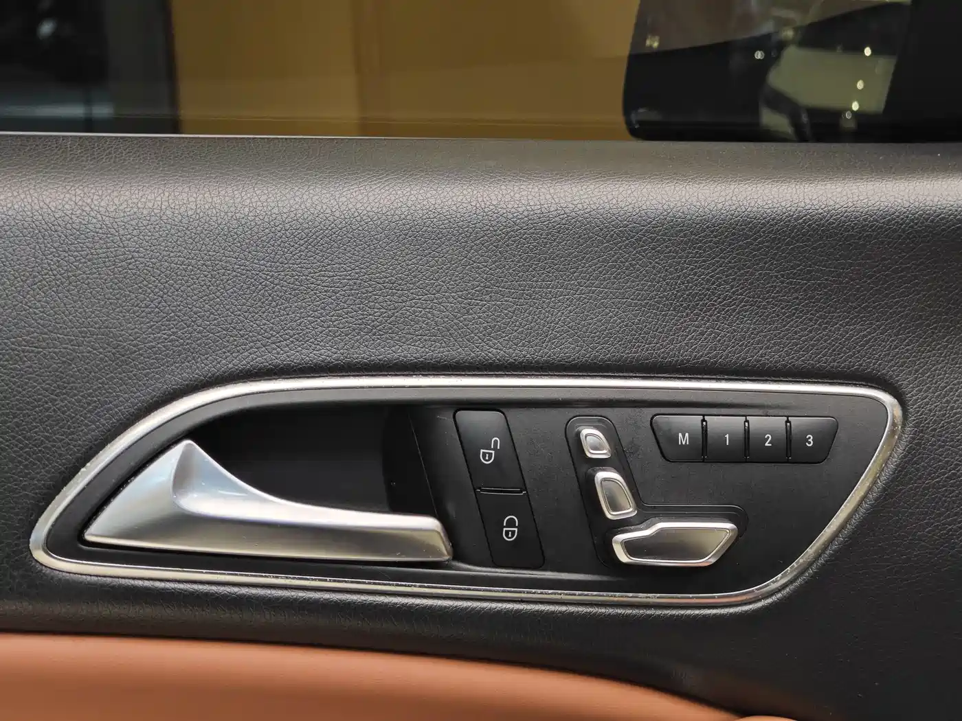Mercedes-Benz CLA (Import) 2018 CLA 220 4MATIC фото 9
