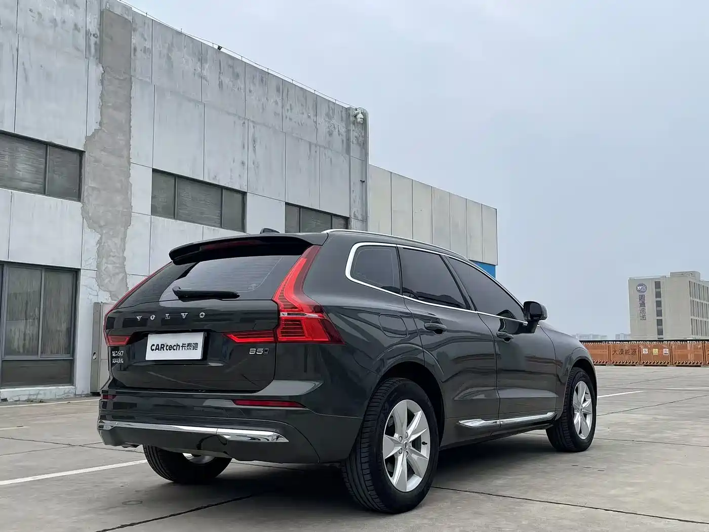 VOLVO XC60