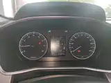 Фото 8 - Geely Coolray