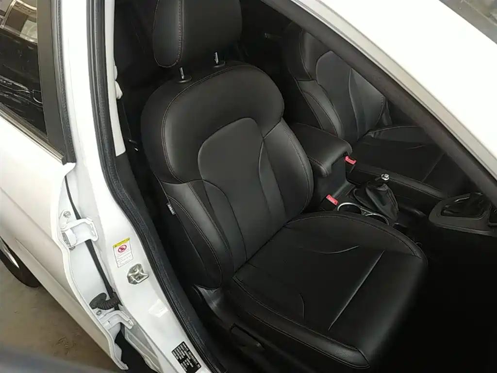 Haval M6 2018 Facelift 1.5T DCT 2WD Elite Edition фото 25
