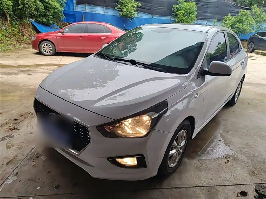 Hyundai Verna 2017 1.4L Auto Jump Edition (China V) фото 2
